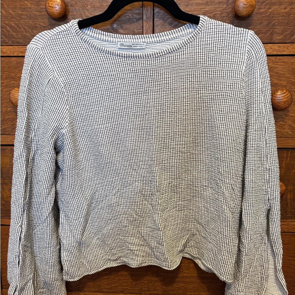 Zara Black and White Top with Flare Sleeve